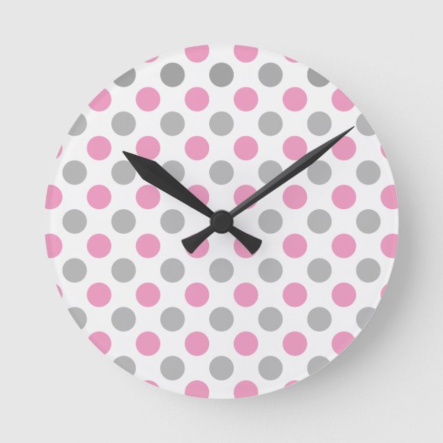 Pink-graues Polka-Punktmuster Runde Wanduhr (Vorderseite)