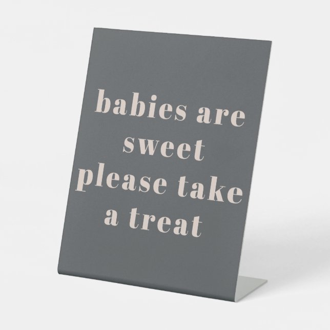Pink Gray Boho Typografie Baby Shower Gefallen Sockelschild (Vorderseite)