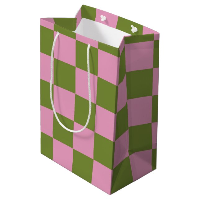 Pink Green Checkered Gingham Pattern Mittlere Geschenktüte (Rückseite Schrägansicht)