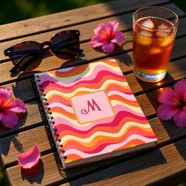 Pink Groovy Retroästhesie - Mit Monogramm Notizblock