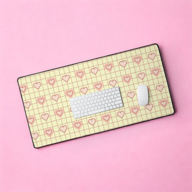 Pink Heart Checkered Pattern Valentinstag Schreibtischunterlage (Pink Heart Checkered Pattern Valentine's Day Desk Mat)
