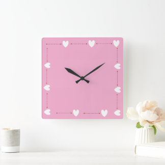 Pink Heart Wall Clock – Cute Minimal Home Decor Quadratische Wanduhr