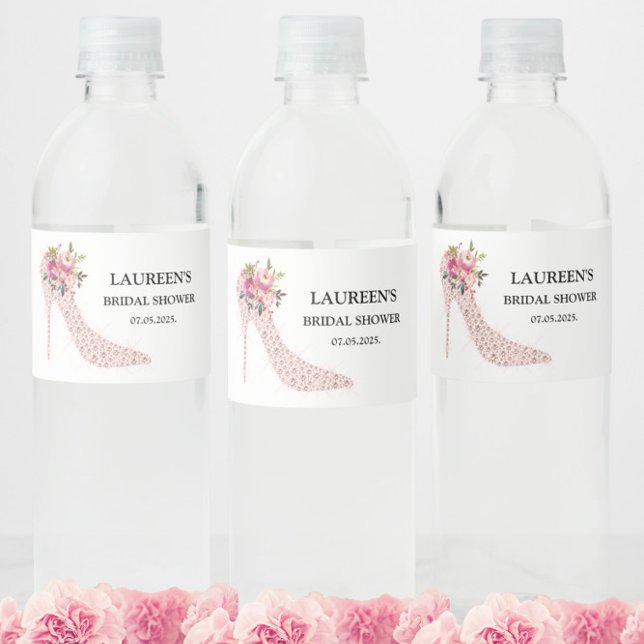 Pink High Heels Bridal Shower Wasserflaschenetikett (Von Creator hochgeladen)
