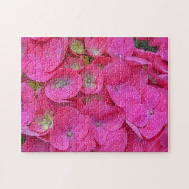 Pink Hydrangea Blume Petal Garden Puzzle (Horizontal)
