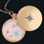 Pink Iconic Atomic Sternexplosion Necklace Vergoldete Kette<br><div class="desc">Dieses rosa Ikonische Atomic Sternexplosion Necklace-Muster zeichnet sich durch die ikonischen atomaren Sternexplosionen aus. Das ist richtig! Die alte Schule, First Lady Pink farbener Hintergrund mit goldenen Fesseln ist der perfekte Hintergrund für die lebendigen türkisfarbenen, beruhigenden Sellerie und kitschigen Birnen grünen Kreise. Die Farbflecken sind sporadisch in verschiedenen Größen platziert,...</div>