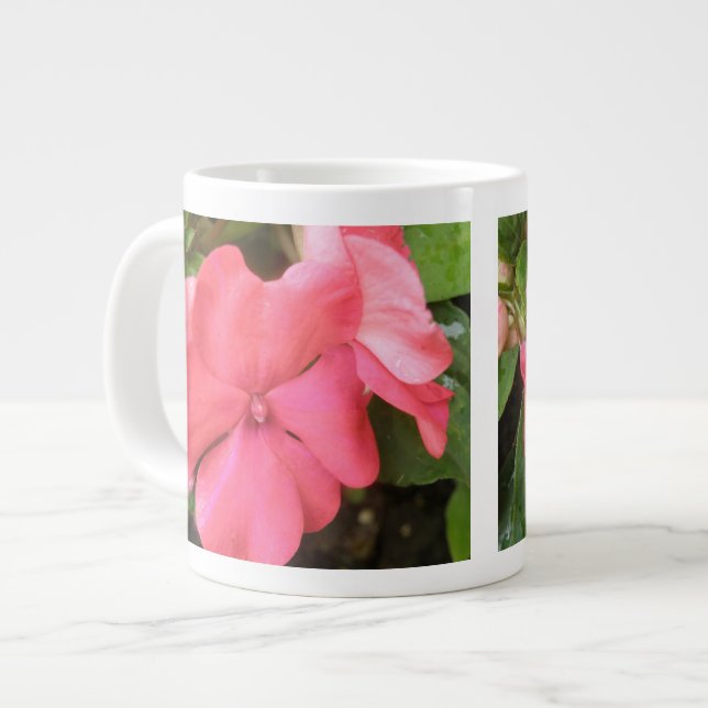 Pink Impatiens Blume Makro Tasse (Vorderseite Links)