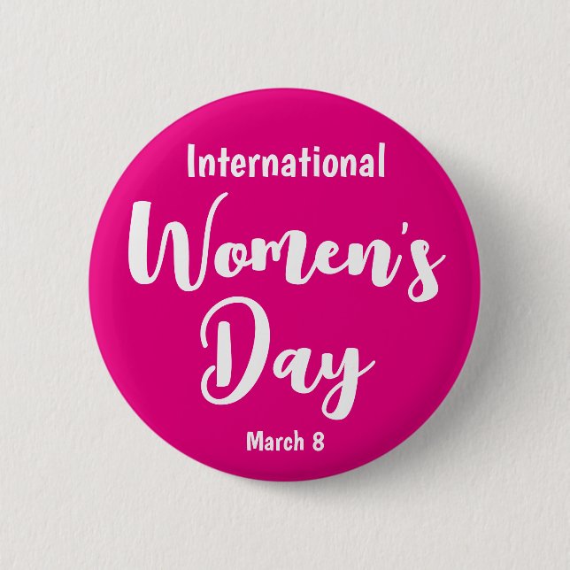 Pink Internationale Frauentyppografie Button (Vorderseite)