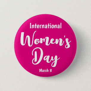 Pink Internationale Frauentyppografie Button