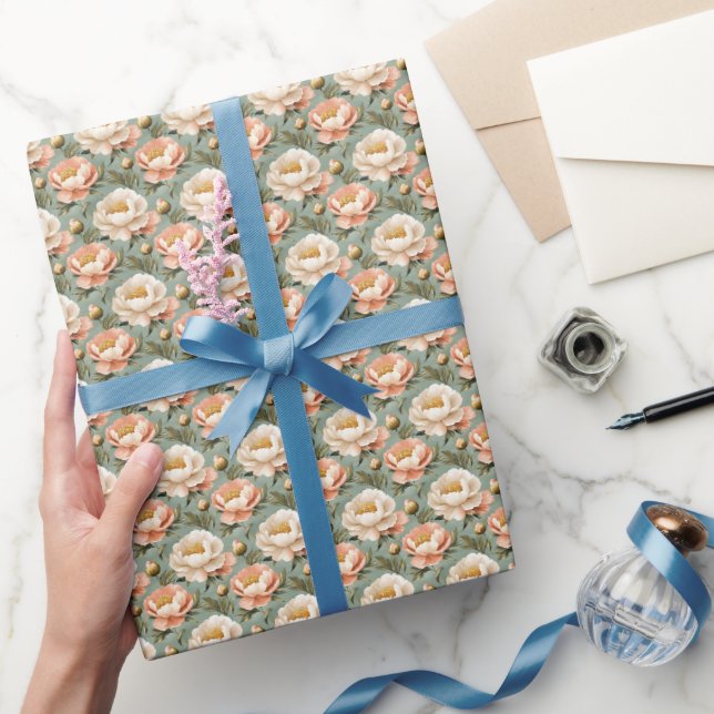 Pink & Ivory Peonies auf Grün Geschenkpapier (Schenken)