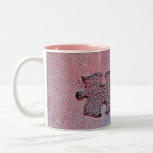 Pink Jigsaw Puzzle for Autismus Awareness Month Zweifarbige Tasse