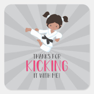 Pink Karate Girl Birthday Quadratischer Aufkleber