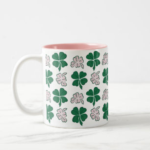 Pink Kleeblatt Muster St. Patrick`s Tag Zweifarbige Tasse