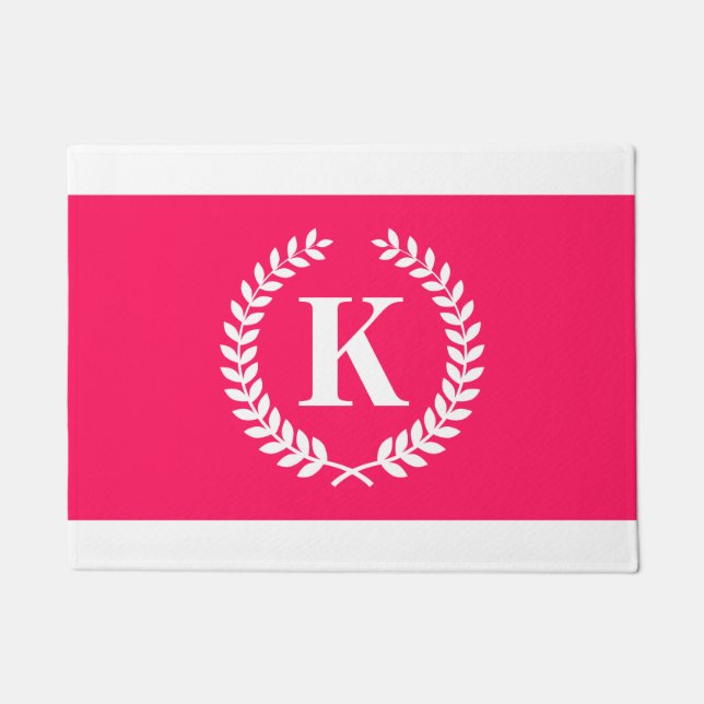 Pink Laurel Wreath Monogram Fußmatte (Vorderseite)