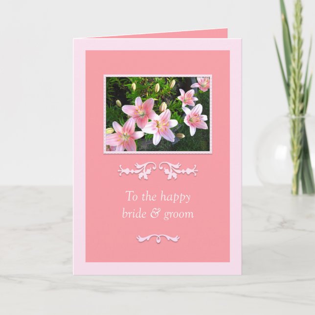 Pink Lilies Bride & Groom Wedding Karte (Vorderseite)