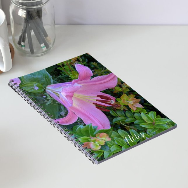 Pink Lily Bloom Floral Notizblock (In Situ)