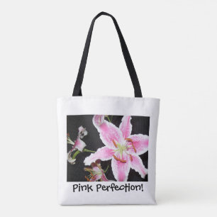 Pink Lily Delikate Pink Lily Blume auf schwarz