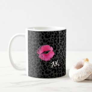 Pink Lipgloss Kuss-Schwarz-Leopard mit Monogramm Tasse