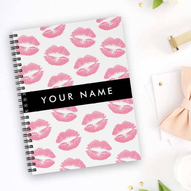 Pink Lips, Kiss, Lipstick, Ihr Name, Personalisier Notizbuch (Von Creator hochgeladen)