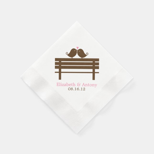 Pink Love Birds on Park Bench Wedding Serviette (Ecke)