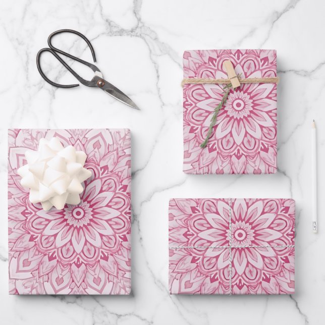 Pink Mandala Gift Wrap – Intricate Floral Symmetry Geschenkpapier Set (Vorderseite)