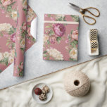 Pink Mauve Peony Floral Wreath Brautparty Geschenkpapier<br><div class="desc">Sehr hübsch rosa und weiße Pisskleider auf mauvem Hintergrund. Ideal für alle Brautparty Geschenke.</div>