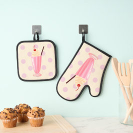 Pink Milkshake and Polka Dots Ofenhandschuh & Topflappen-Set