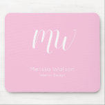 Pink Moderne Monogram Mitarbeiter Initials Busines Mousepad<br><div class="desc">Berufliche Arbeitsstätte Mitarbeiter angepasste Mousepads. Diese Designmousepads sind in verschiedenen Farben erhältlich und stehen für Unternehmen im Sinn.</div>