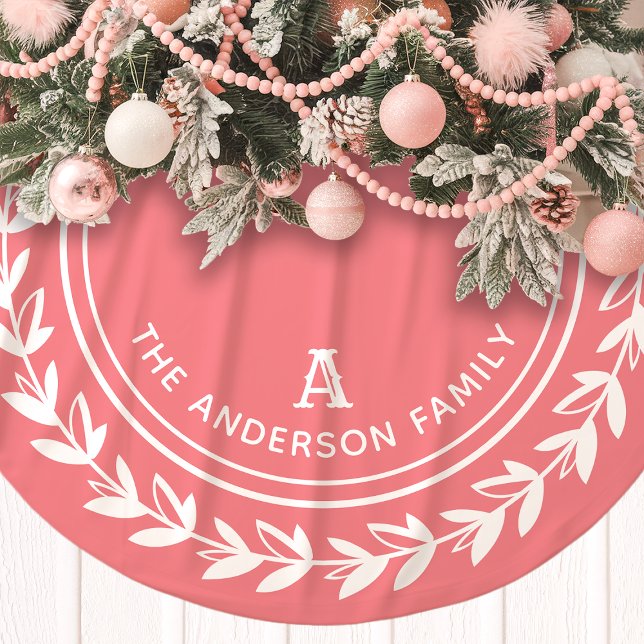 Pink Monogram Laurel Wreath Familie Weihnachten Polyester Weihnachtsbaumdecke (Von Creator hochgeladen)