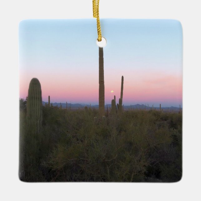 Pink Moon over Saguaro at Sunrise Keramikornament (Vorderseite)