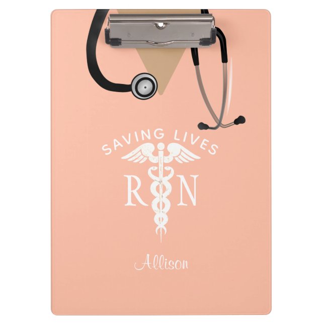 Pink Nurse Scrub Top Stethoscope Personalisiert Klemmbrett (Vorderseite)