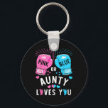 Pink Or Blue Aunty Loves You Boxing Gender Reveal  Schlüsselanhänger<br><div class="desc">Pink Or Blue Aunty Loves You Boxing Gender Reveal Party</div>