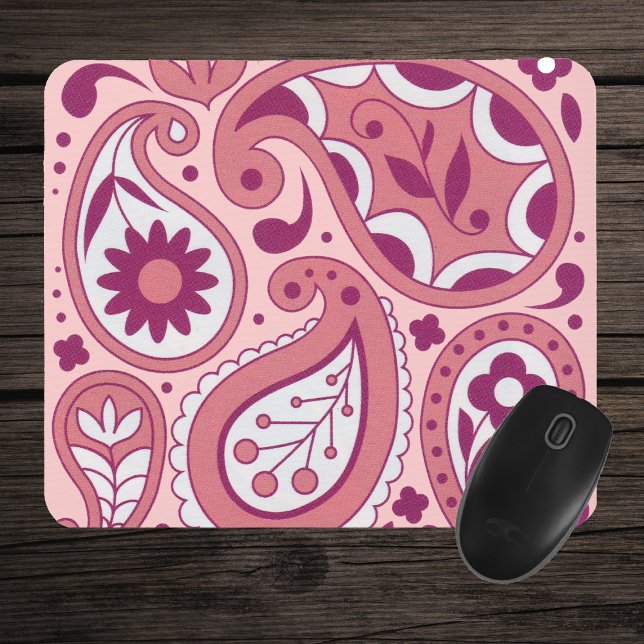 Pink Paisley Blume Mousepad (Pretty ornate paisley pattern with teardrops daisies in shades of pink and white on mousepad.)