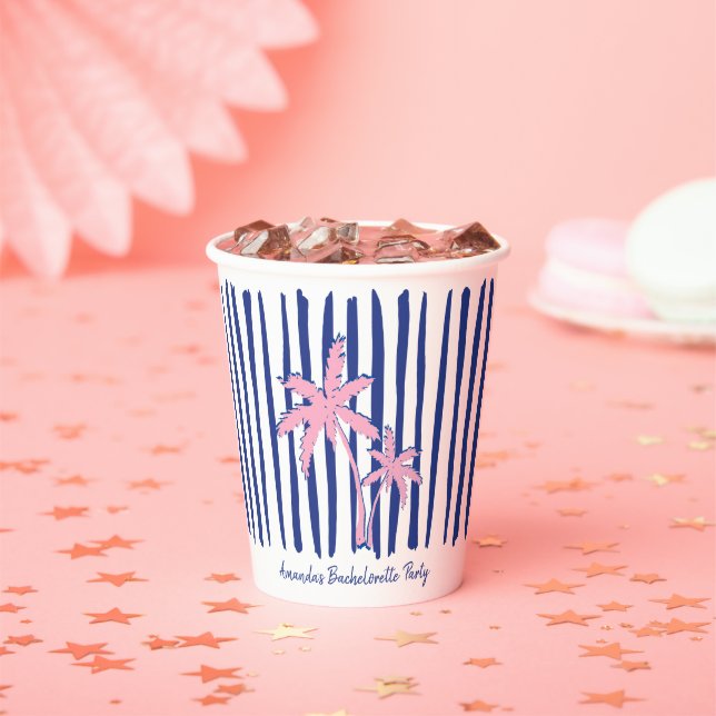 Pink Palm Pair auf Blue Stripes Junggeselinnen-Abs Pappbecher (Insitu)