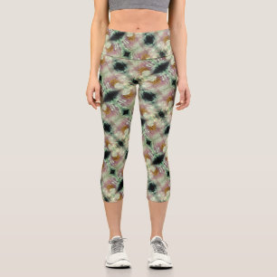 Pink Peony Blume Center Pattern Capri Leggings