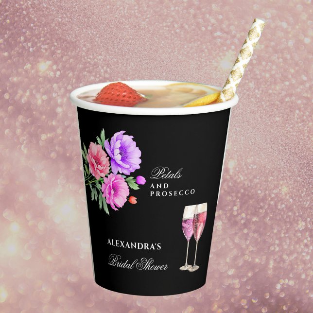 Pink Peony Petals and Prosecco Brautparty Pappbecher (Von Creator hochgeladen)
