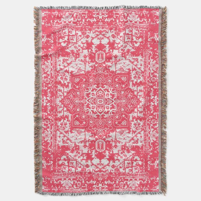 Pink Petals über Kilim Dreams Decke (Vorderseite Vertikal)