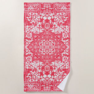 Pink Petals über Kilim Dreams Strandtuch