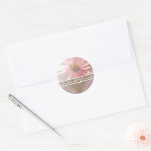 Pink Petunia auf braunen Linenklebern Runder Aufkleber
