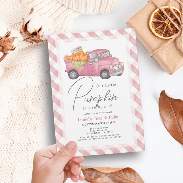 Pink Pumpkin Truck Gingham Girl 1. Geburtstag Einladung (Von Creator hochgeladen)