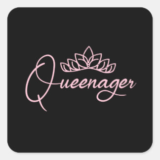 Pink Queenager-Königin, dramatische Königin-Teenag Quadratischer Aufkleber