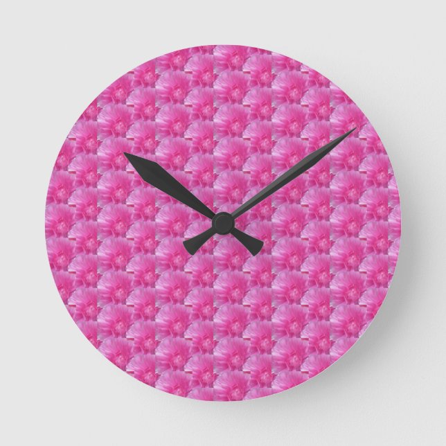 Pink Ranunculus - Modernes Blumendesign Runde Wanduhr (Vorderseite)