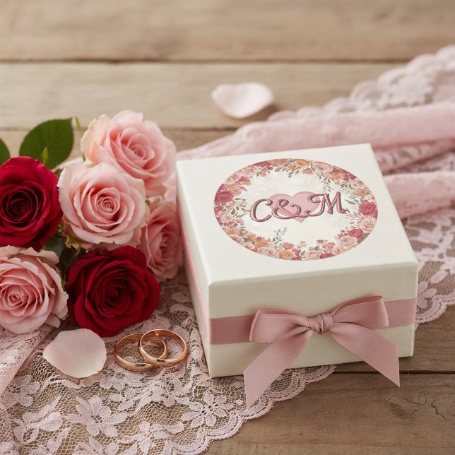 Pink & Red Romantic Spring Floral Monogram Wedding Runder Aufkleber (Von Creator hochgeladen)