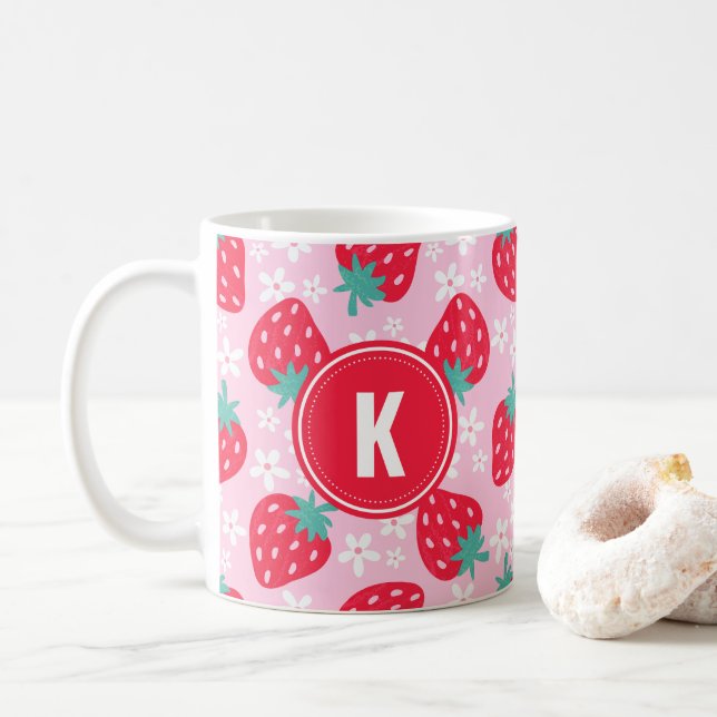 Pink Red Strawberries Floral  Pattern Monogram Kaffeetasse (Mit Donut)