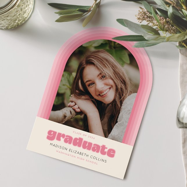 Pink Retro Striped Arch Graduation Announcement Einladung (Von Creator hochgeladen)