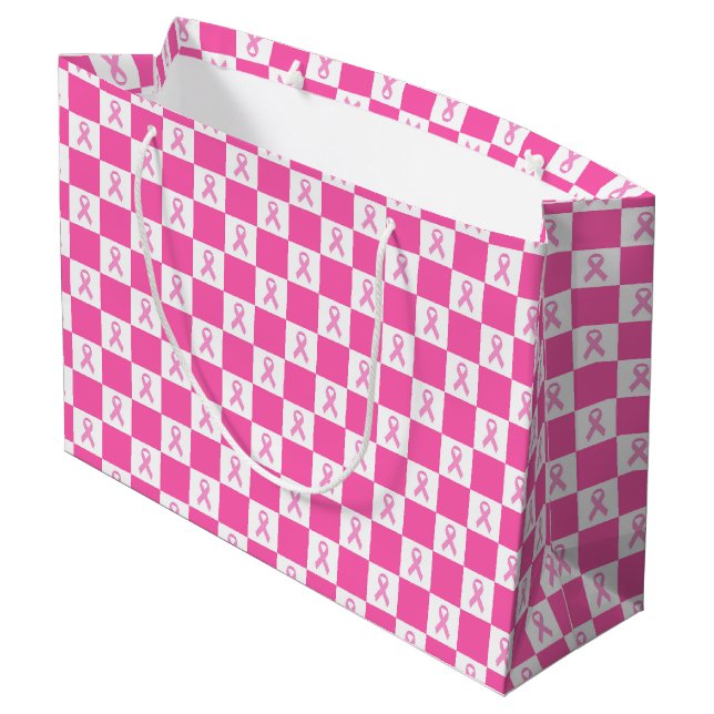 Pink Ribbon Checkerboard – Breast Cancer Awareness Große Geschenktüte (Rückseite Schrägansicht)