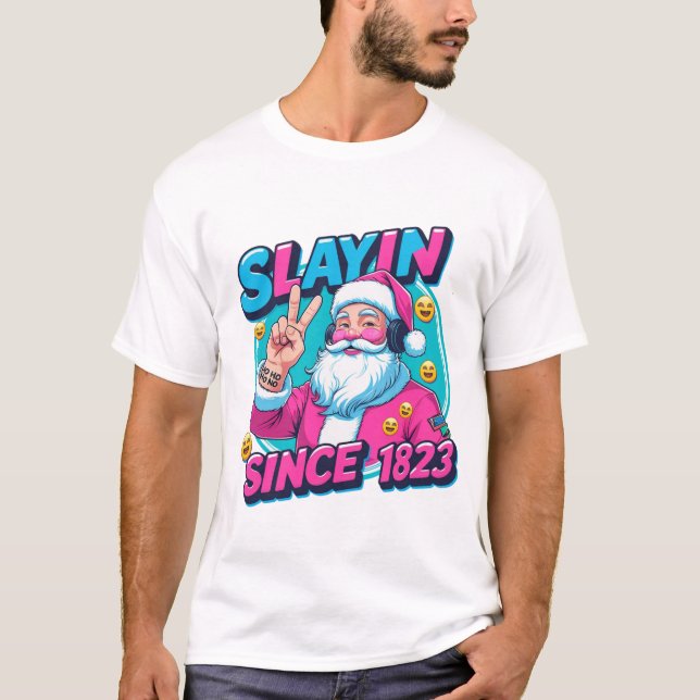 Pink Santa Slayin Christmas Tee for Gen Z & Family (Vorderseite)