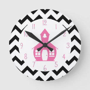 Pink Schoolhouse + Black Chevron Teacher Runde Wanduhr