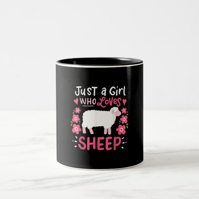 Pink Sheep Just A Girl Who Loves Sheep Gift Zweifarbige Tasse (Mittel)