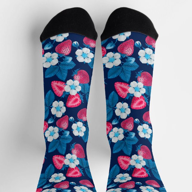Pink strawberries on blue socken (Oben)