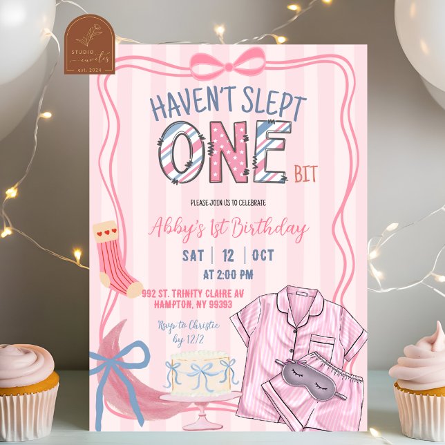  Pink Stripe Haven't slept one bit 1st birthday Einladung (Von Creator hochgeladen)